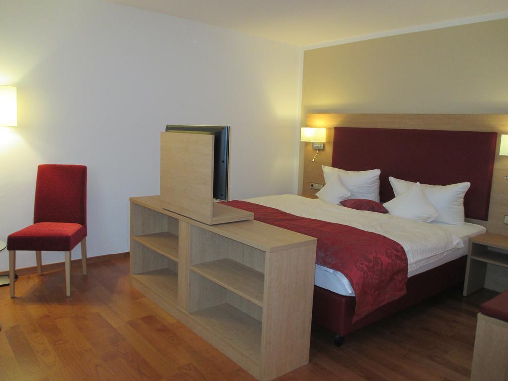 Hotel Am Yachthafen Konstancja Zewnętrze zdjęcie