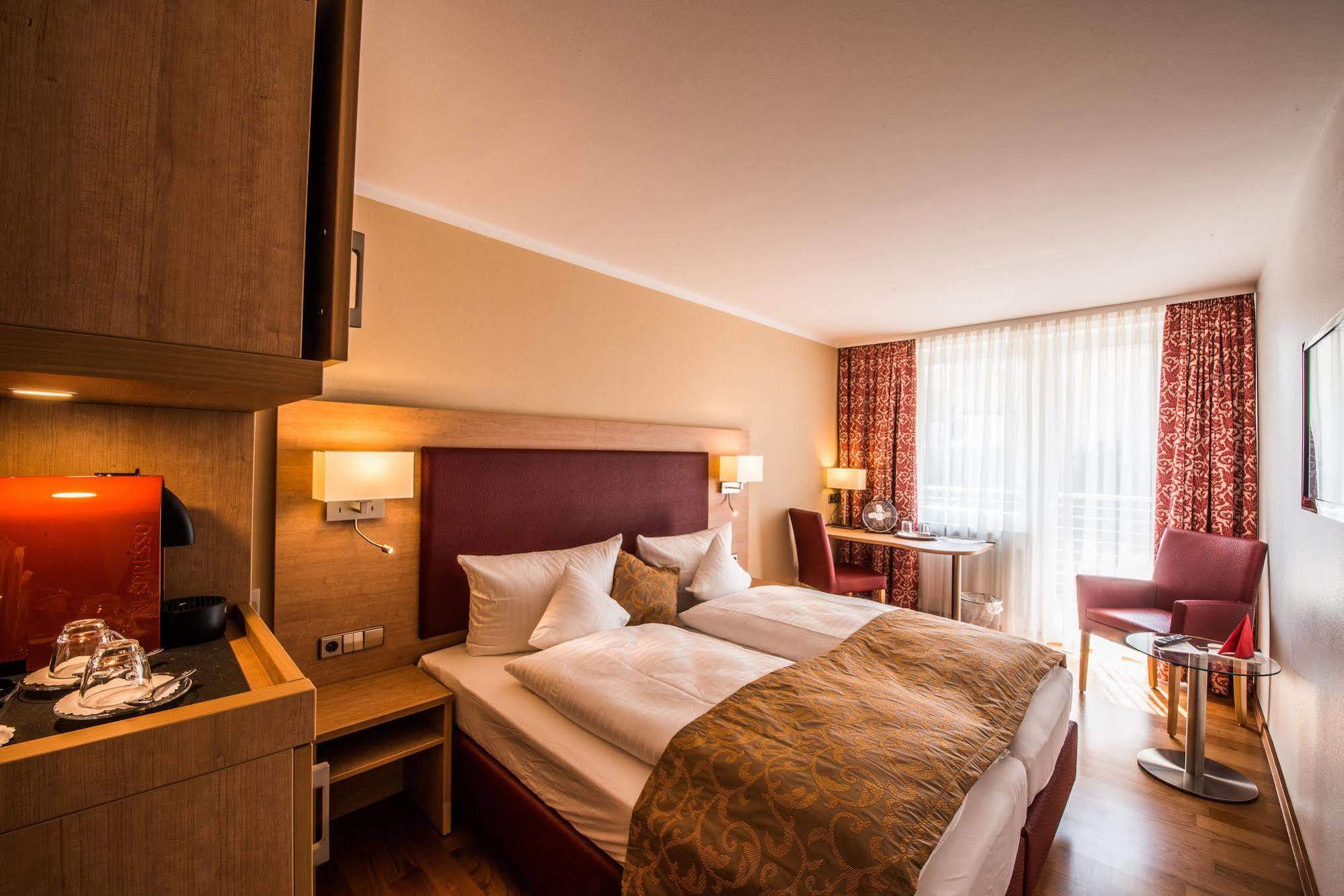Hotel Am Yachthafen Konstancja Zewnętrze zdjęcie