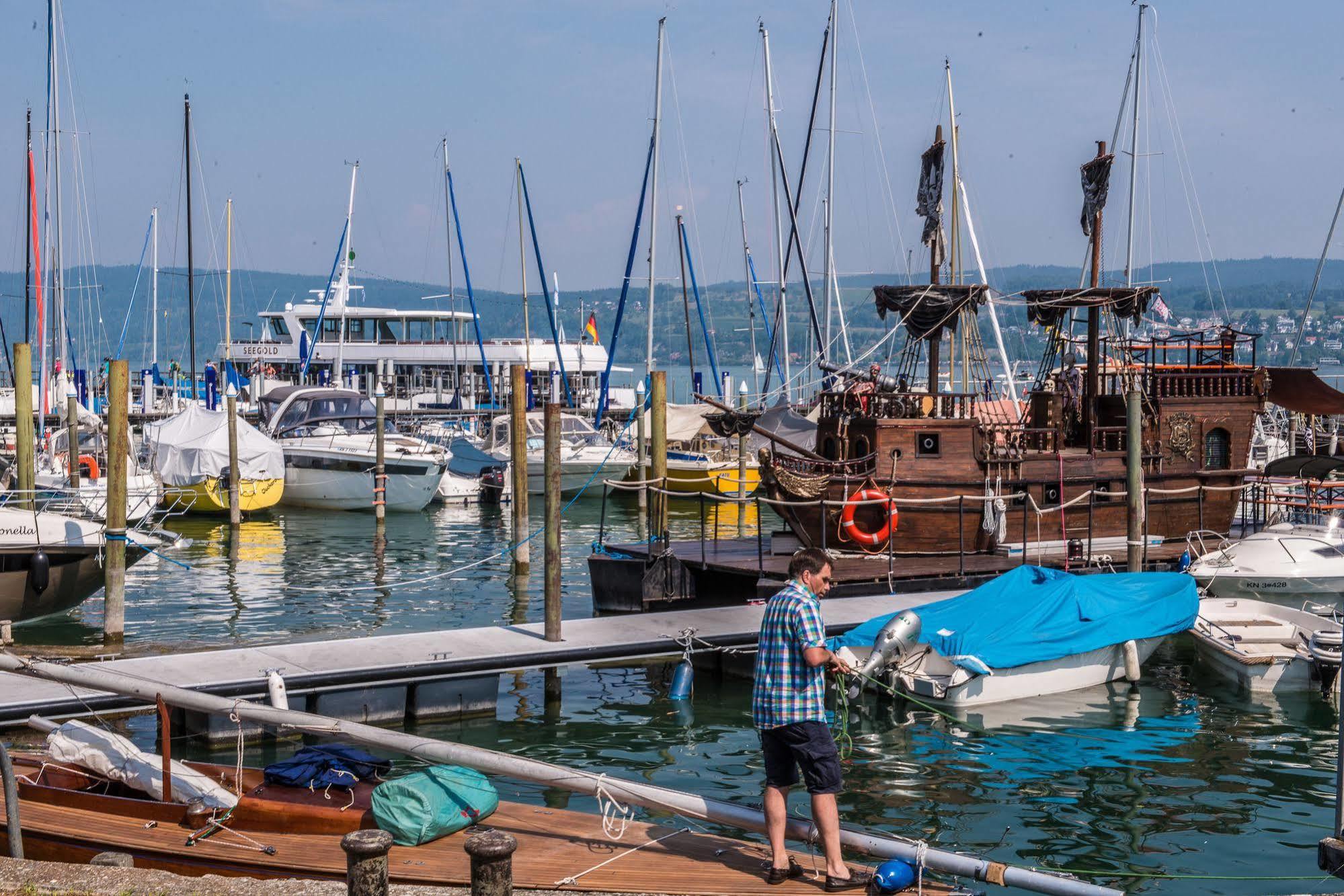 Hotel Am Yachthafen Konstancja Zewnętrze zdjęcie